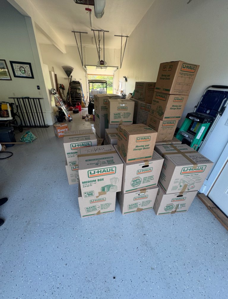 Home 8 Large Home Packing Service in Glen Oaks Country Club, West Des Moines